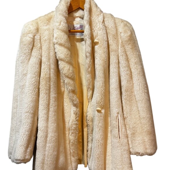 1980s Intrigue Vintage Faux Fur Coat – Cream/Ivory – Estimated Size M - Picture 1 of 5